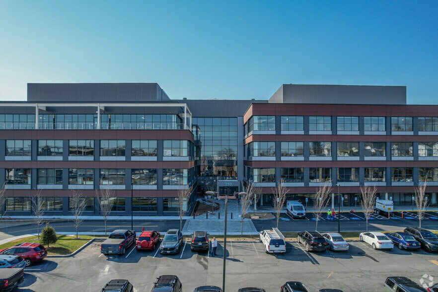 More Photos Of 250 Arsenal Pl, Watertown Office For Sale