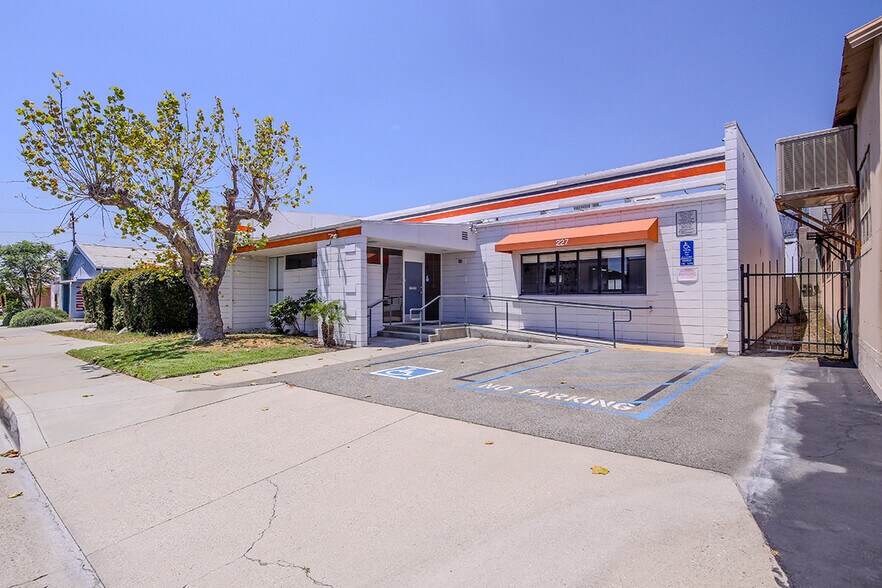 Primary Photo Of 227 W Maple Ave, Monrovia Manufacturing For Lease