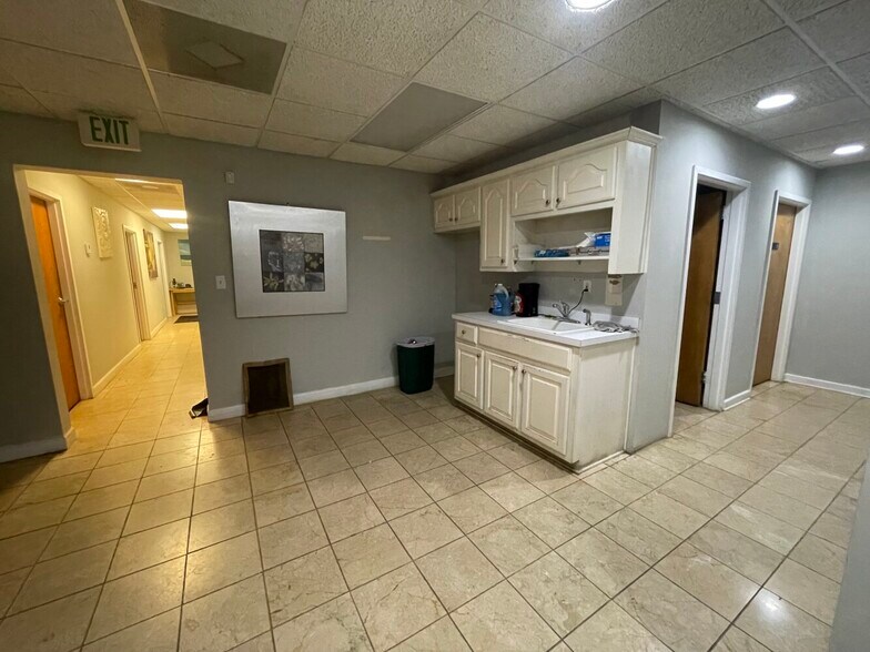 More Photos Of 2513 31st St SW, Birmingham Industrial For Lease