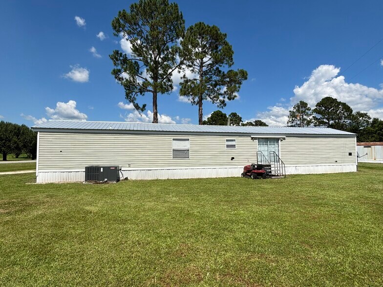 More Photos Of 7322 Highway 122 E, Ray City Manufactured Housing Mobile Home Park For Sale