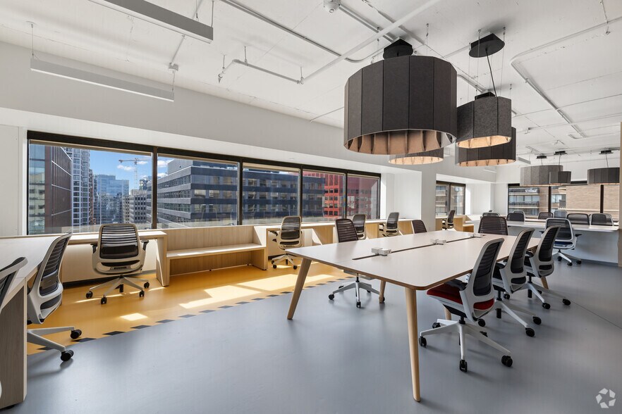 More Photos Of 1550 Crystal Dr, Arlington Office For Lease