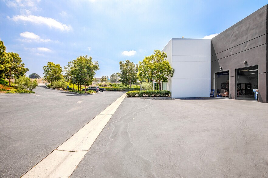 More Photos Of 1630 Faraday Ave, Carlsbad Light Distribution For Lease