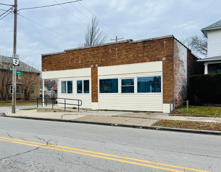 More Photos Of 1938 Airport Hwy, Toledo Freestanding For Sale