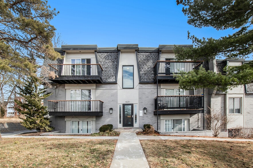 More Photos Of 4231-4239 Walnut St, Kansas City Apartments For Sale