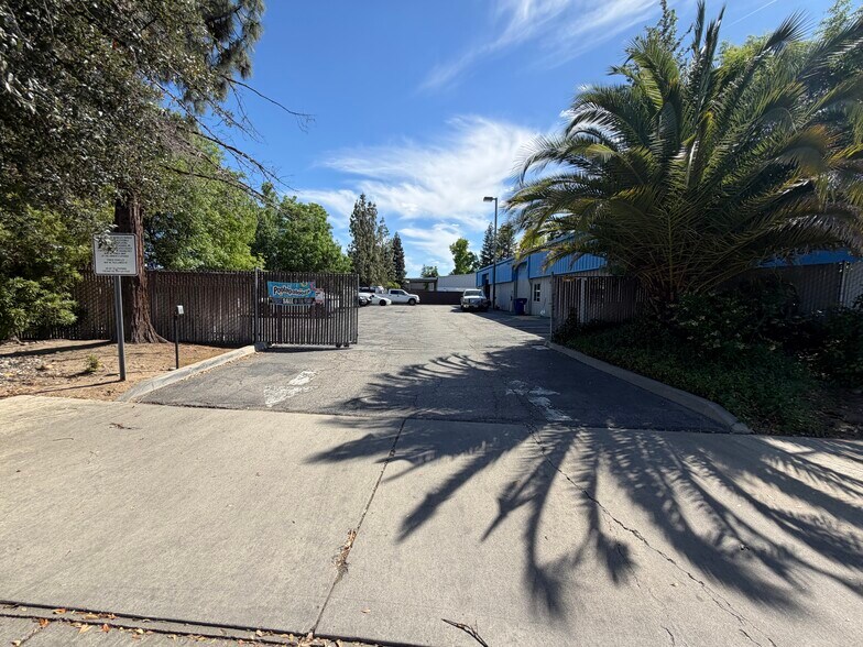 More Photos Of 5802 E Princeton Ave, Fresno Warehouse For Lease
