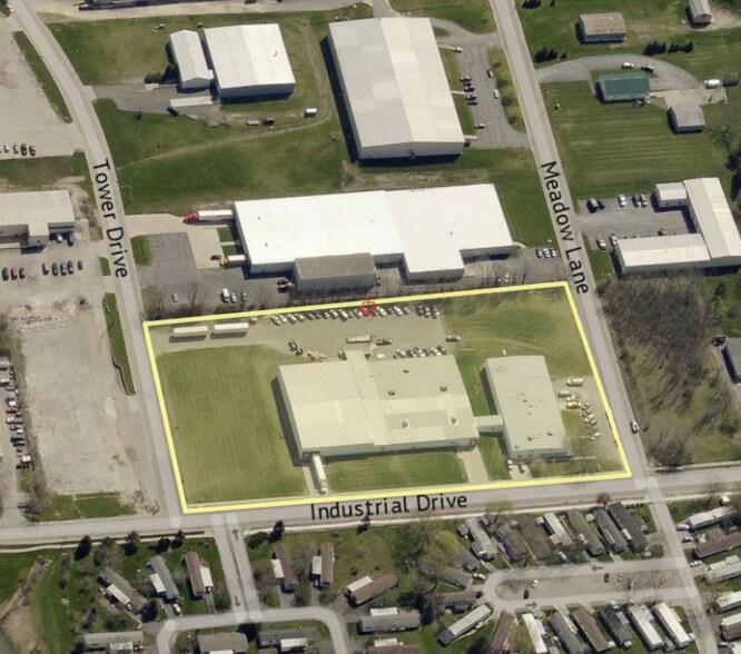 More Photos Of W213N16910 Industrial Dr, Jackson Warehouse For Lease