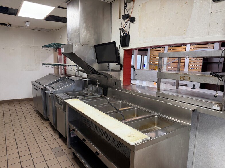 More Photos Of 5 S Kingshighway St, Cape Girardeau Fast Food For Sale