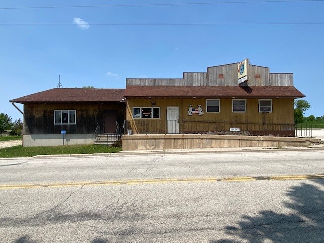 Primary Photo Of E2578 County Rd S, Casco Bar For Sale