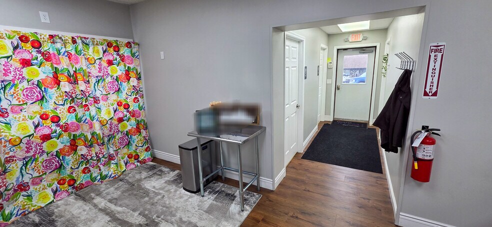 More Photos Of 2722 N 155th St, Basehor Office For Sale