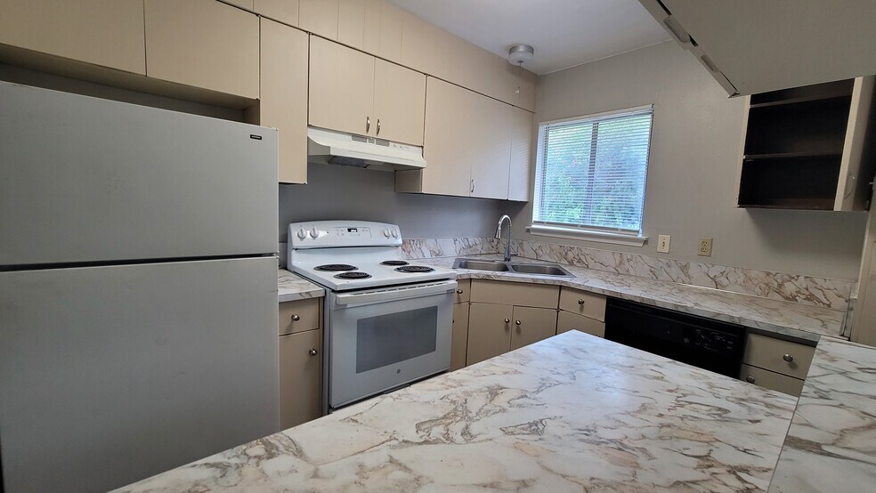 More Photos Of 521 Southtrail Dr, San Antonio Multifamily For Sale
