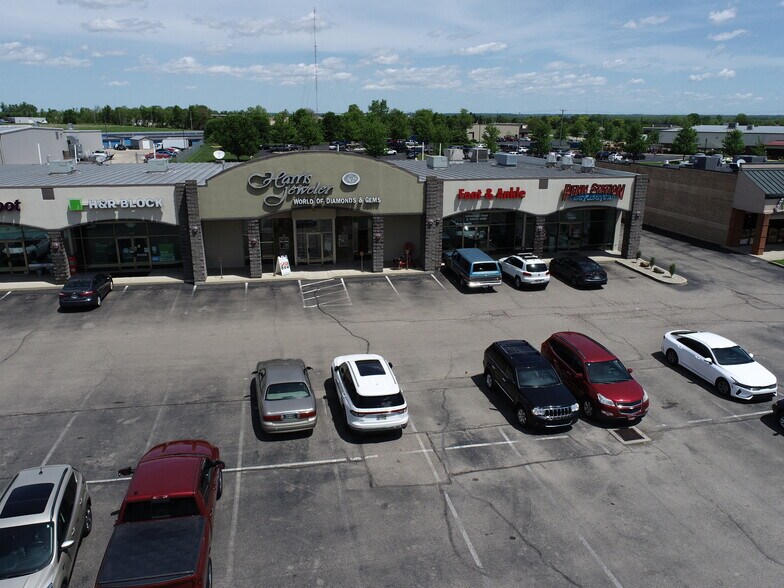 More Photos Of 2331-2355 W Main St, Troy Storefront For Sale