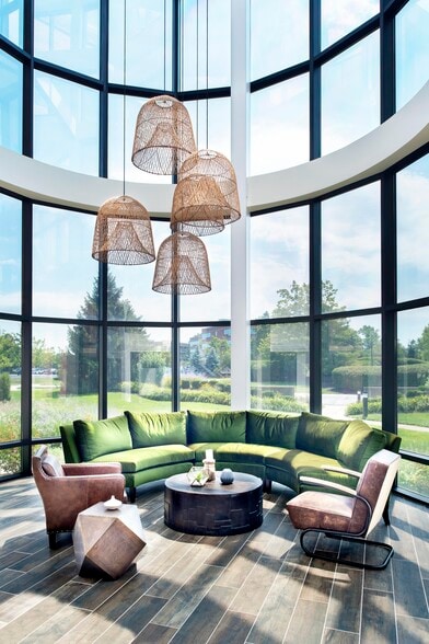 More Photos Of 8720 Castle Creek Pky, Indianapolis Unknown For Lease