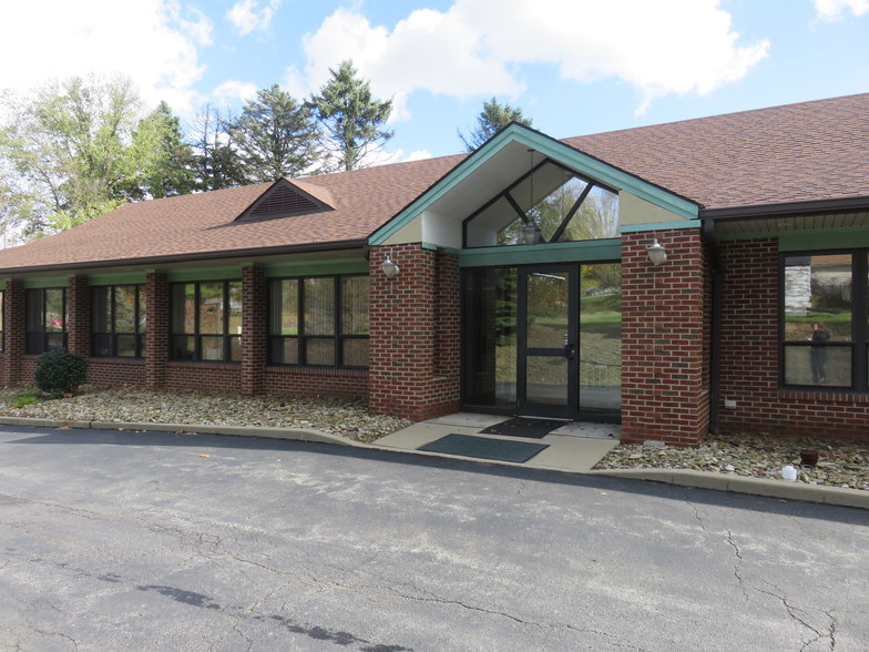 Primary Photo Of 3153 Brodhead Rd, Aliquippa Medical For Lease