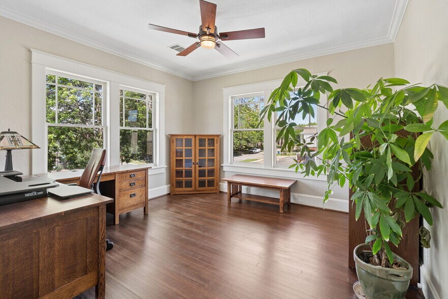 More Photos Of 4112 Swiss Ave, Dallas Office For Sale