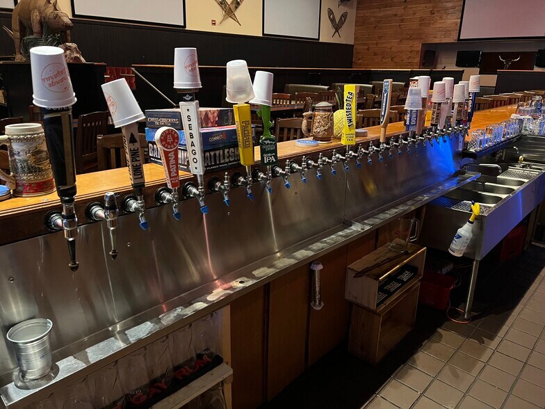 More Photos Of 77 Free St, Portland Restaurant For Lease