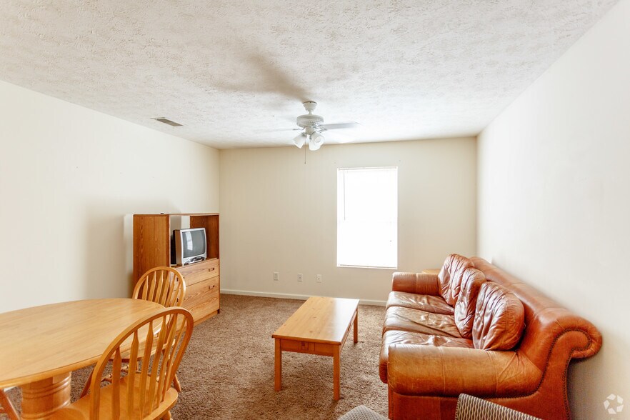 More Photos Of 1238 Sloan St, Murfreesboro Apartments For Sale