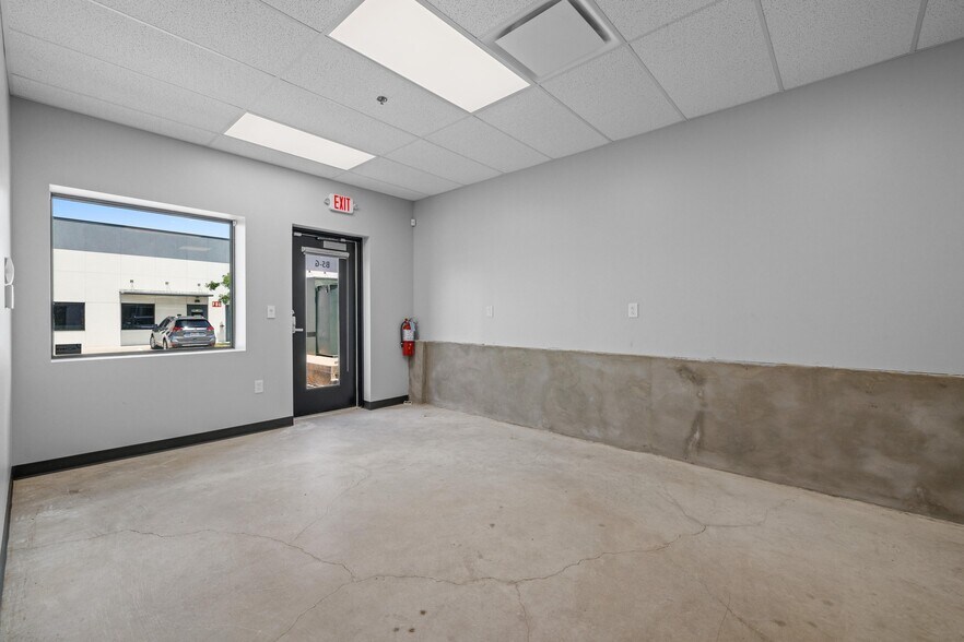 More Photos Of 2020 N Bell Blvd, Cedar Park Unknown For Lease