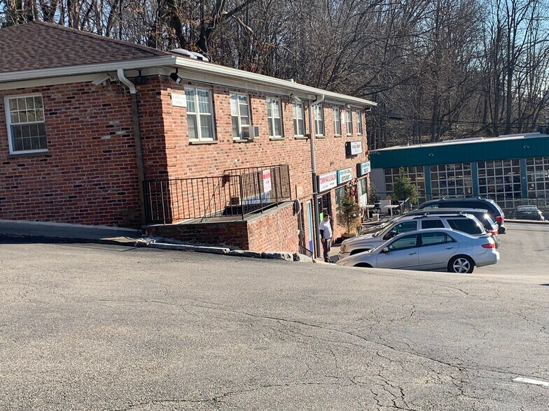 More Photos Of 172 N Highland Ave, Ossining Medical For Lease