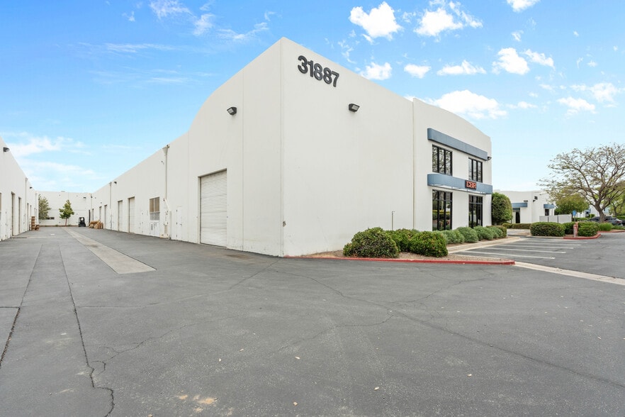 More Photos Of 31887 Corydon Rd, Lake Elsinore Warehouse For Sale