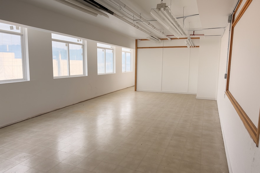 More Photos Of 1231 Frances St, Vancouver Manufacturing For Lease