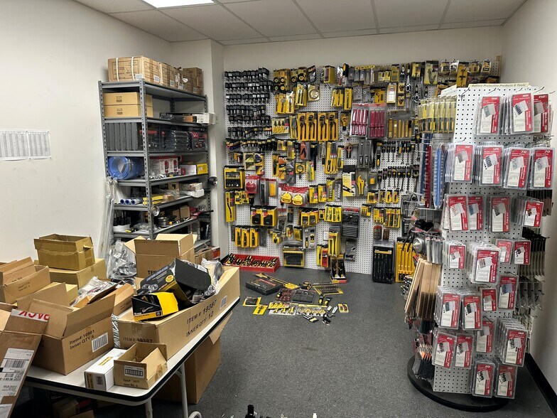 More Photos Of 4013 Old Highway 94 South, Saint Peters Industrial For Lease