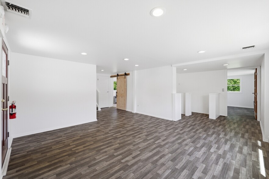More Photos Of 75 Route 23, Franklin Office Residential For Lease