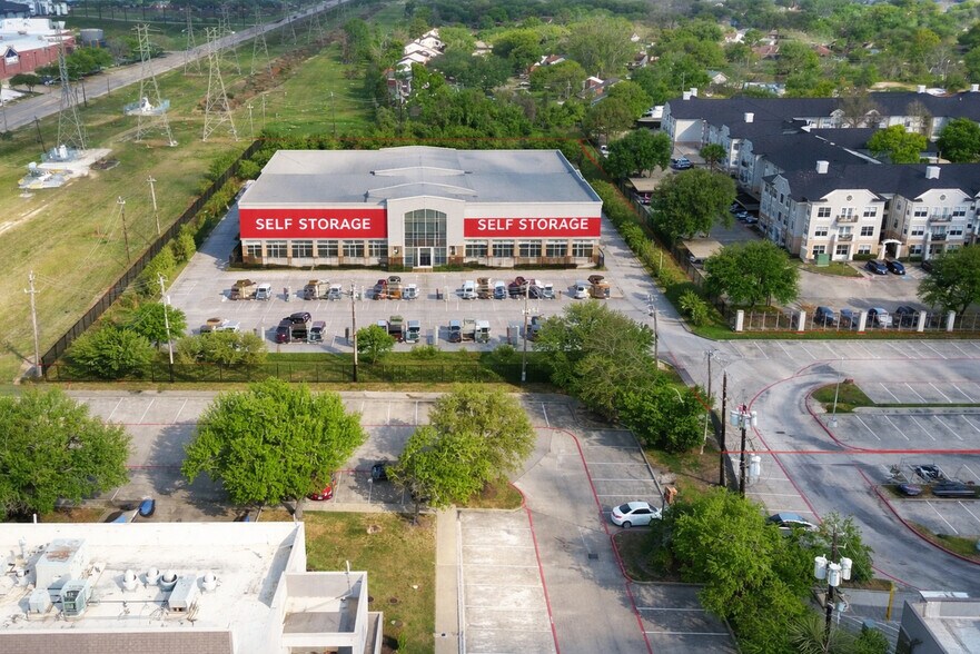 More Photos Of 800 Bay Area blvd, Webster Land For Sale