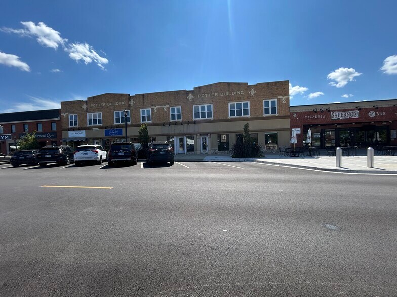 More Photos Of 819 Burlington Ave, Western Springs Storefront Retail Office For Lease