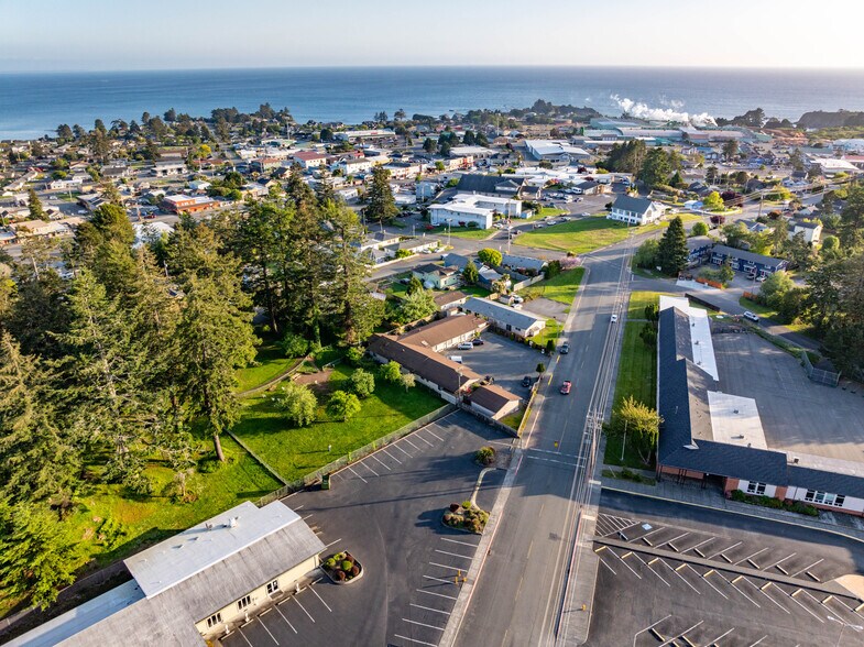 More Photos Of 542 Pacific Ave, Brookings Multifamily For Sale