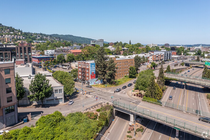 More Photos Of 1539-1541 W Burnside St, Portland Apartments For Sale