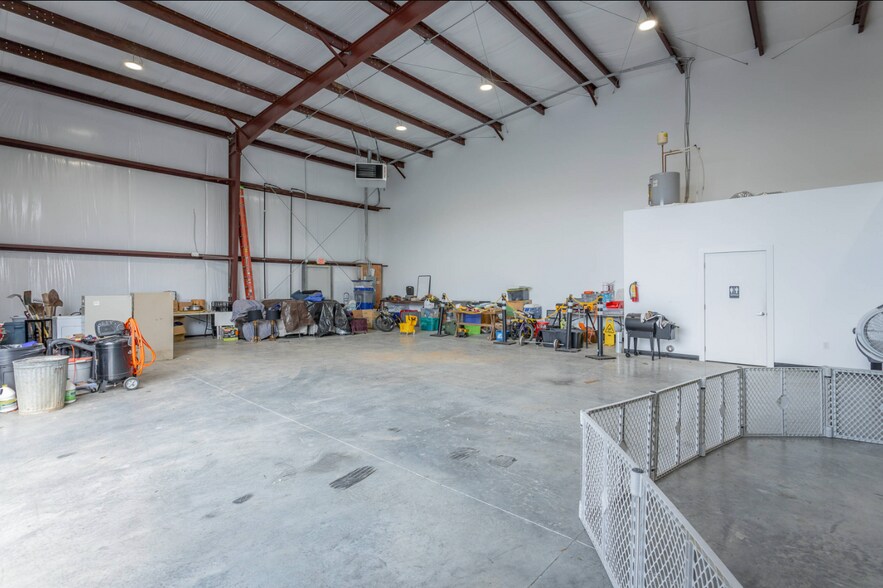More Photos Of 1409 E 51st St, Chattanooga Warehouse For Sale