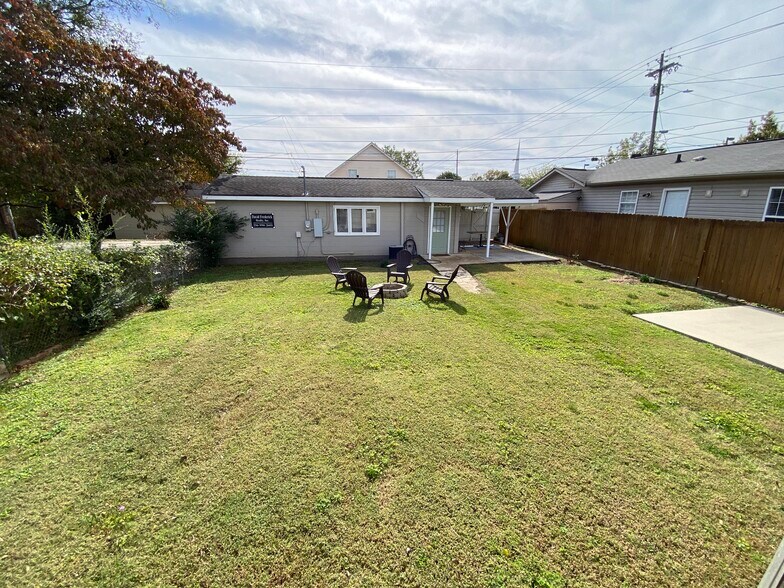 More Photos Of 702 McKinley Ave NE, Huntsville Office Residential For Sale