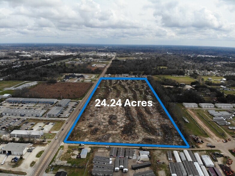 Primary Photo Of W Club Deluxe Road, Hammond Land For Sale