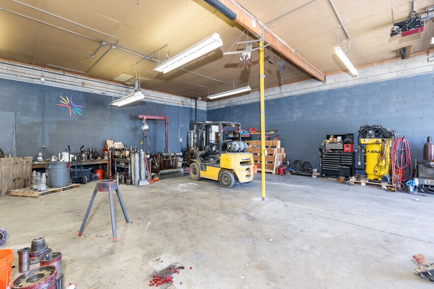 More Photos Of 450 S 4th St, Elko Warehouse For Lease