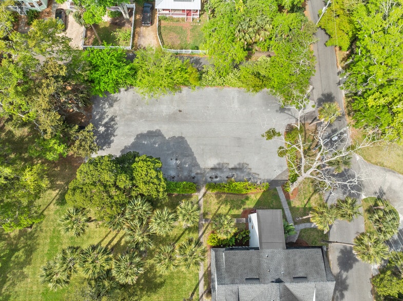 More Photos Of 35 Dufferin St, Saint Augustine Apartments For Sale