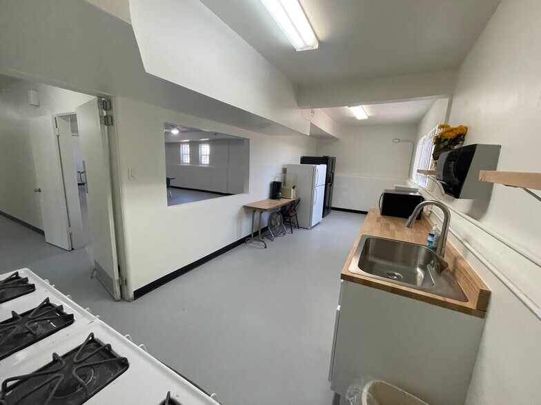 More Photos Of 1567 S Reservoir St, Pomona Religious Facility For Sale