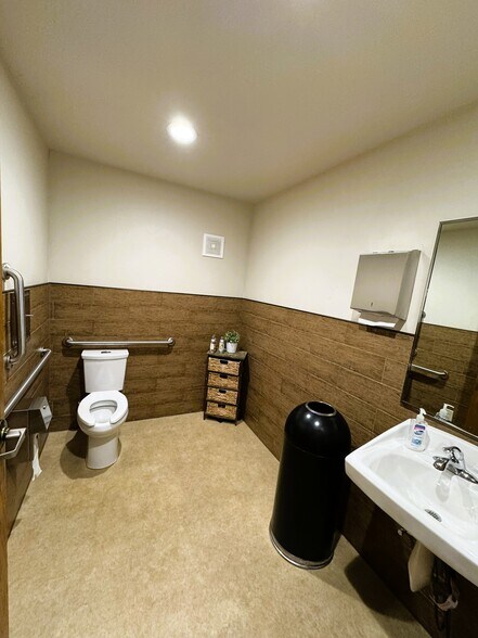 More Photos Of 4810 Rusina Rd, Colorado Springs Medical For Sale
