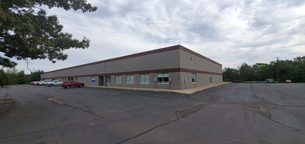 More Photos Of 769-785 Keystone Industrial Park Rd, Dunmore Research And Development For Lease