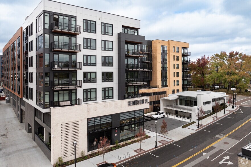 Primary Photo Of The Shoppes on Central Avenue, Clayton Apartments For Lease