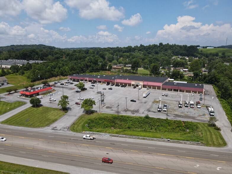 More Photos Of 5674 Highway 11 E, Piney Flats Unknown For Lease