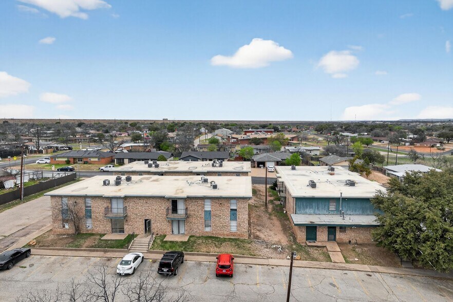 More Photos Of 1707-1717 Greenwood St, San Angelo Apartments For Sale