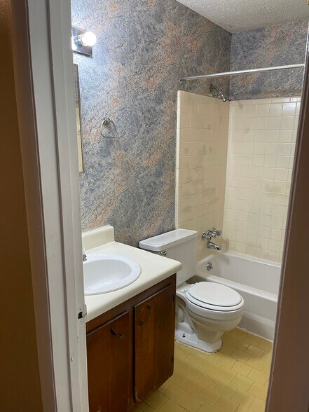 More Photos Of 1401 Carson Rd, Birmingham Multifamily For Sale