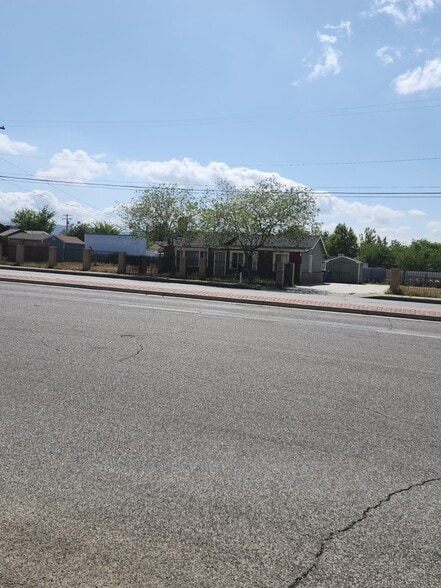 More Photos Of 42719 30th St W, Lancaster Office Residential For Sale