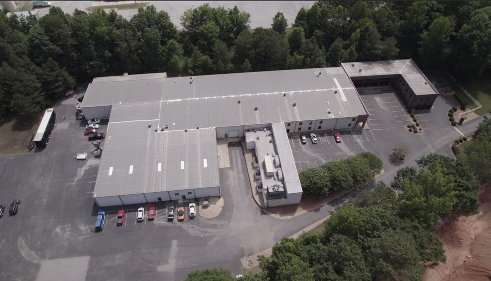 More Photos Of 1394 Broadway Ave, Braselton Warehouse For Sale