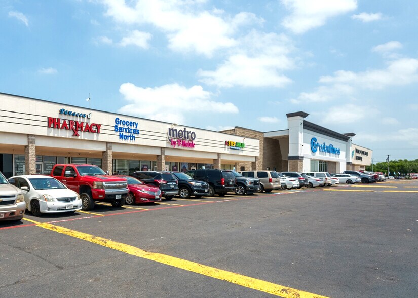 More Photos Of 1050 N Westmoreland Rd, Dallas Unknown For Lease