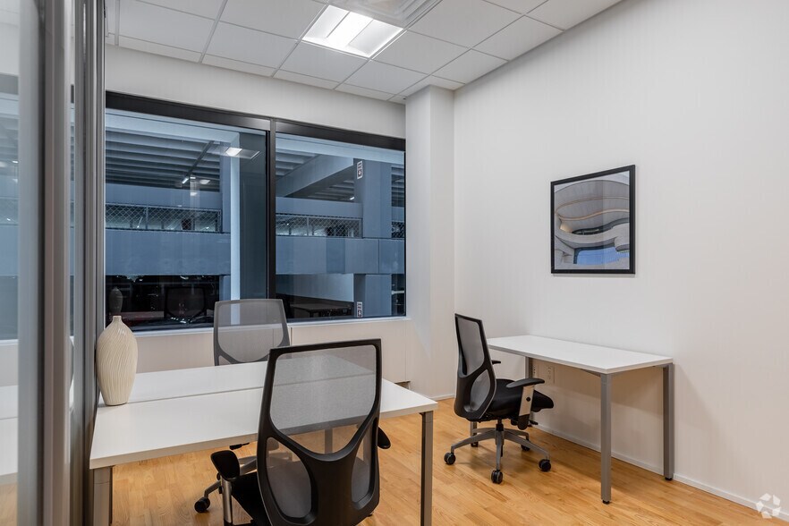 More Photos Of 715 Peachtree St NE, Atlanta Office For Lease