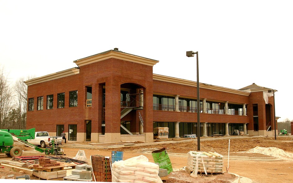 More Photos Of 4889 Golden Pky, Buford Office For Lease