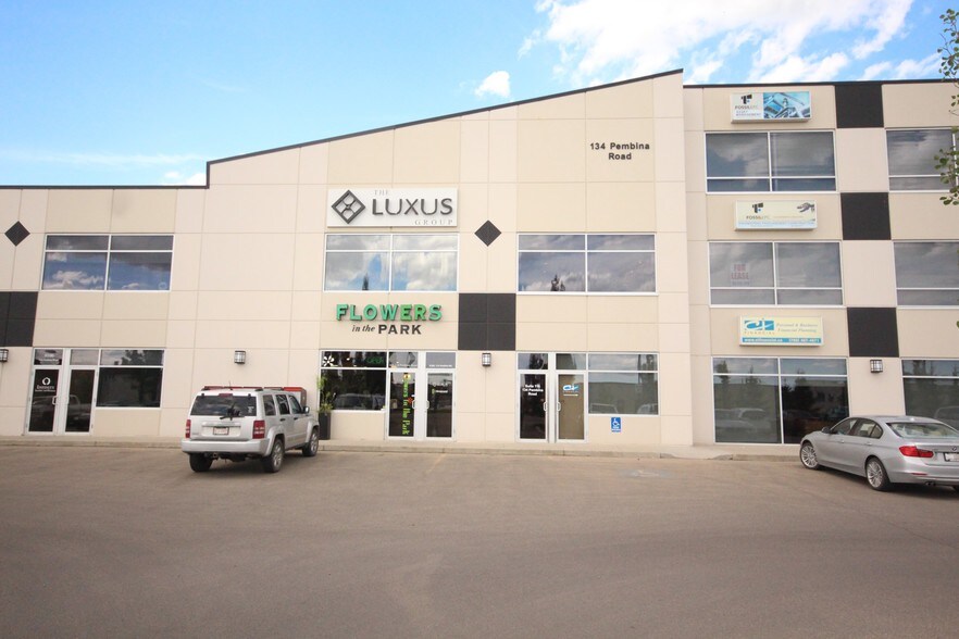 More Photos Of 134 Pembina Rd, Sherwood Park Flex For Sale
