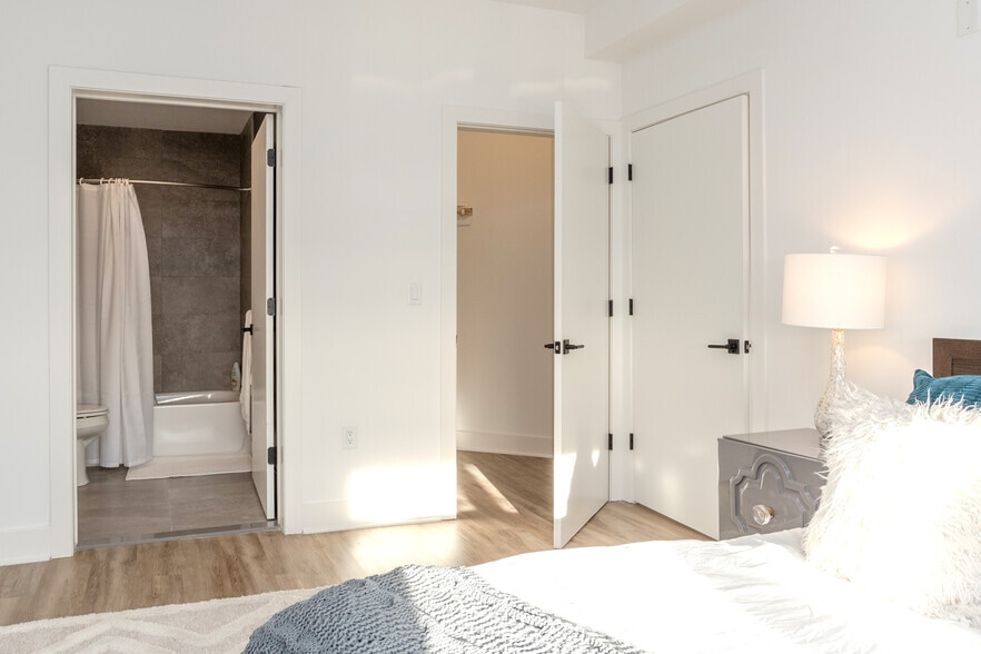 More Photos Of 520 Cliff St, Fairview Apartments For Sale