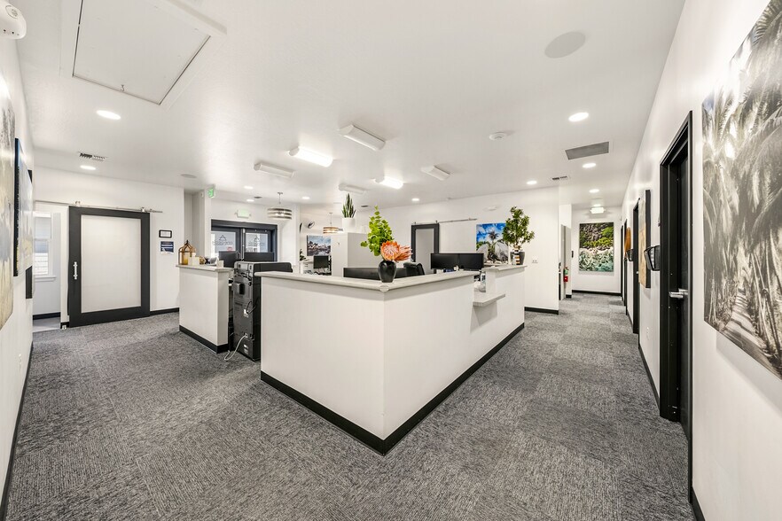 More Photos Of 296 S Pacific Hwy, Talent Medical For Sale